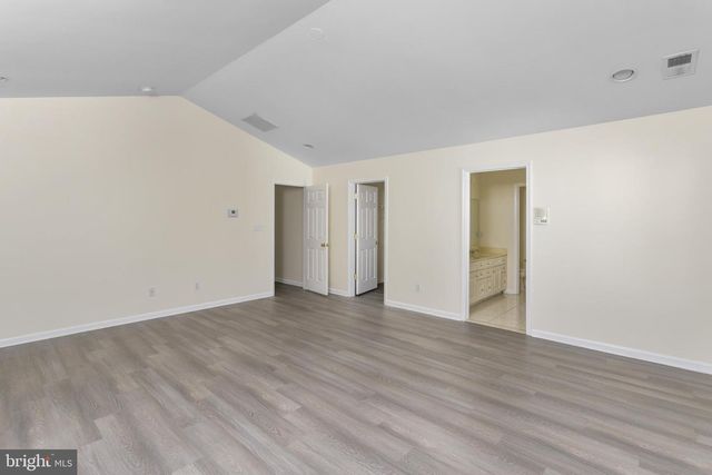 3 JASPER DR, Columbus, NJ 08022