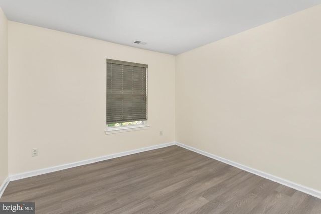3 JASPER DR, Columbus, NJ 08022