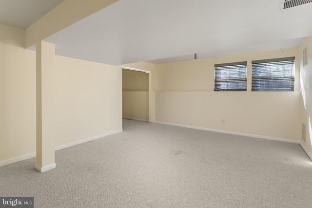 3 JASPER DR, Columbus, NJ 08022