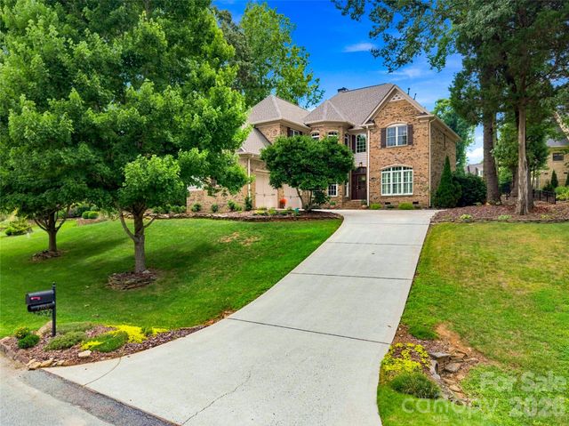 7768 Burning Ridge Drive, Stanley, NC 28164