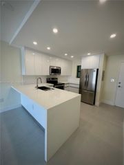 1530 SW 2nd Street 405, Miami, FL 33135