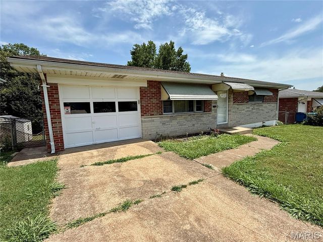 317 Earlsfield Lane, St Louis, MO 63125