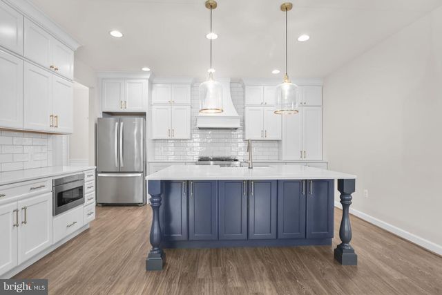 102 ALMOND DR, Stafford, VA 22554