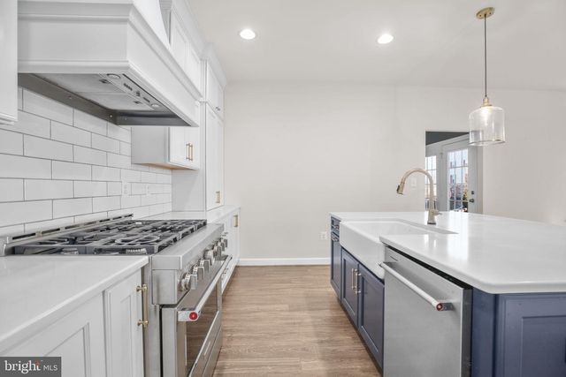 102 ALMOND DR, Stafford, VA 22554