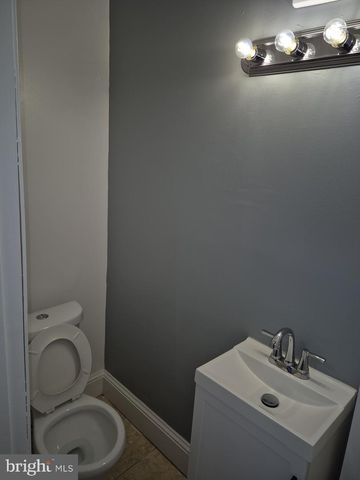 2518 MCCULLOH ST, Baltimore, MD 21217