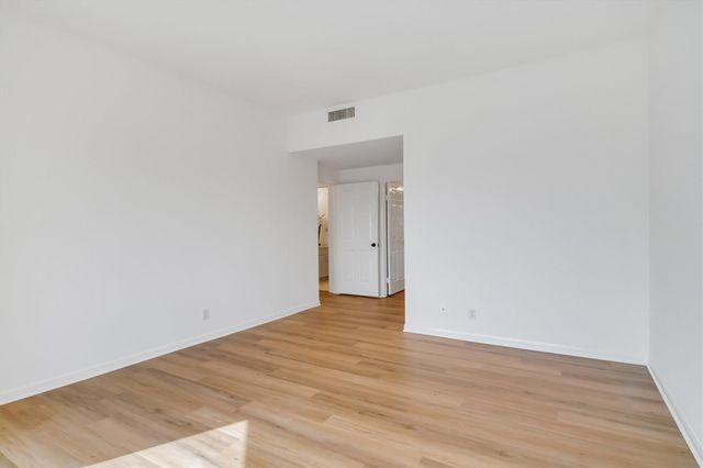 2001 Holcombe Boulevard 1403, Houston, TX 77030