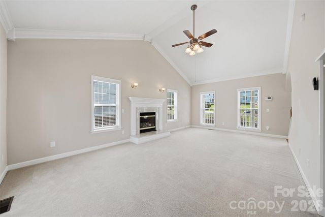 2410 27th Avenue Circle NE, Hickory, NC 28601