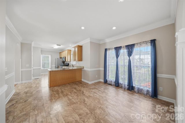 2410 27th Avenue Circle NE, Hickory, NC 28601