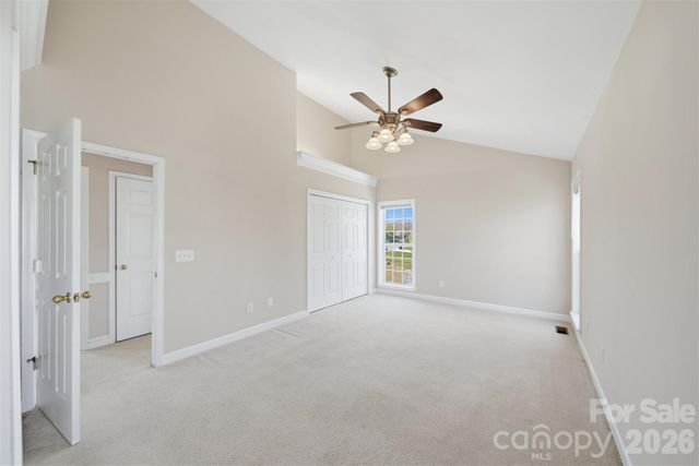 2410 27th Avenue Circle NE, Hickory, NC 28601