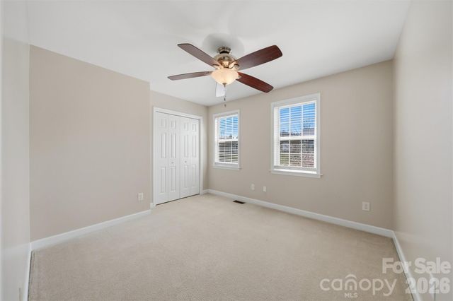 2410 27th Avenue Circle NE, Hickory, NC 28601