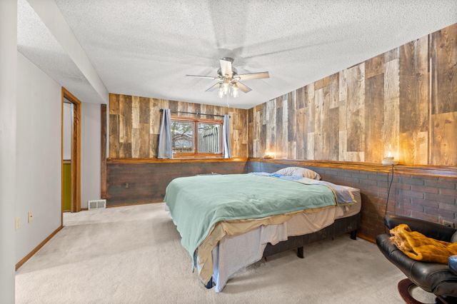 19119 Waco Street NW, Elk River, MN 55330