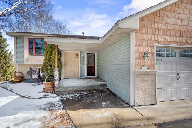 19119 Waco Street NW, Elk River, MN 55330