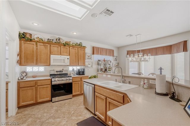 1684 Wellington Spring Ave., Henderson, NV 89052