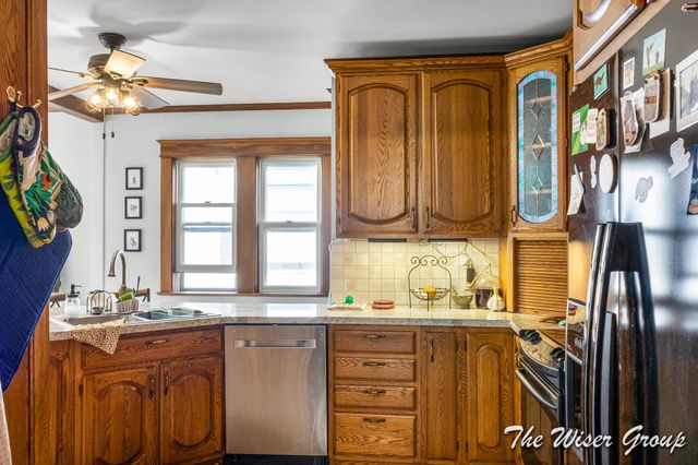 1219 Grand Avenue, Kalamazoo, MI 49006