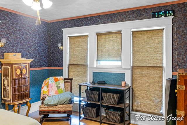 1219 Grand Avenue, Kalamazoo, MI 49006
