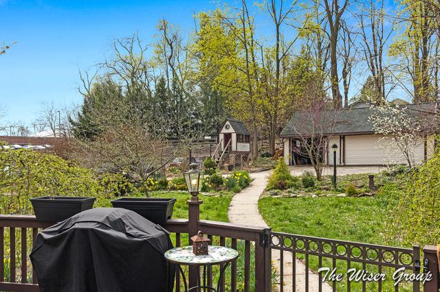 1219 Grand Avenue, Kalamazoo, MI 49006