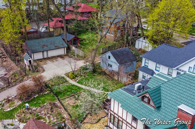 1219 Grand Avenue, Kalamazoo, MI 49006