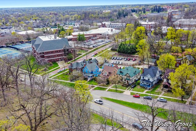 1219 Grand Avenue, Kalamazoo, MI 49006