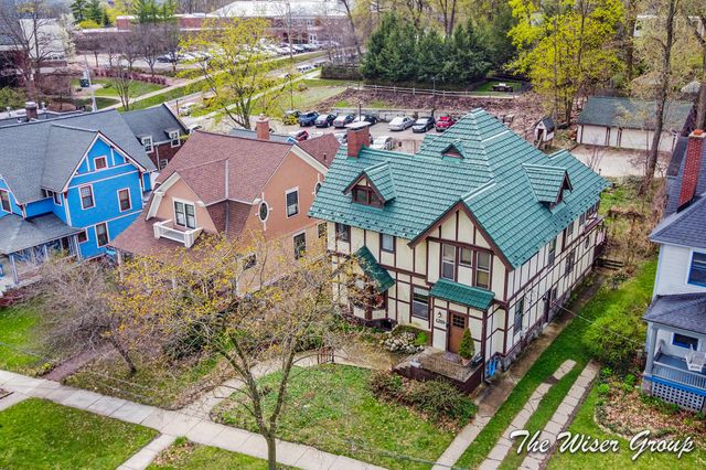 1219 Grand Avenue, Kalamazoo, MI 49006