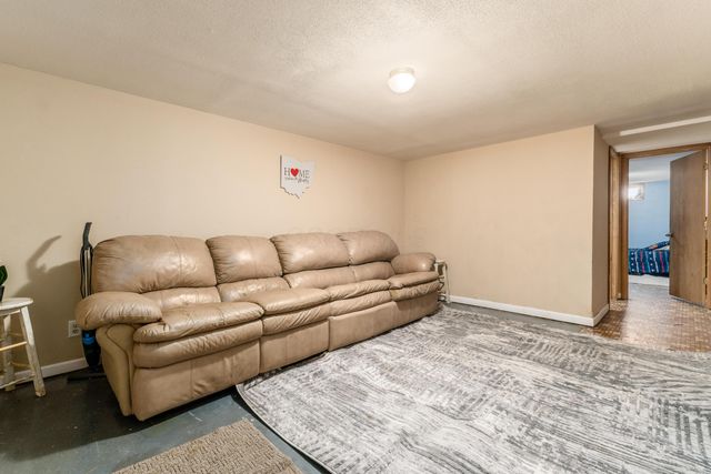 1062 Mulberry Road, Circleville, OH 43113