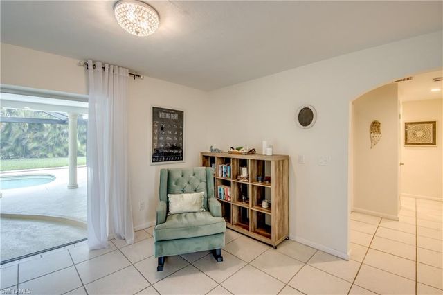 4424 SE 11th PL, Cape Coral, FL 33904