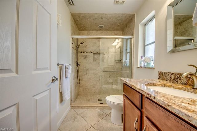 4424 SE 11th PL, Cape Coral, FL 33904