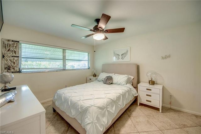 4424 SE 11th PL, Cape Coral, FL 33904
