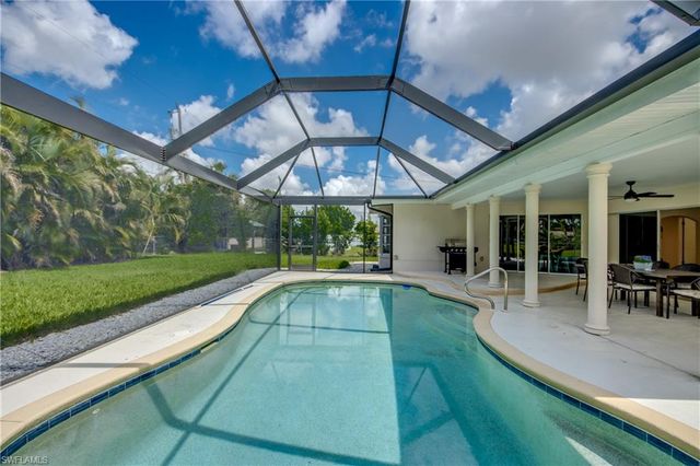 4424 SE 11th PL, Cape Coral, FL 33904