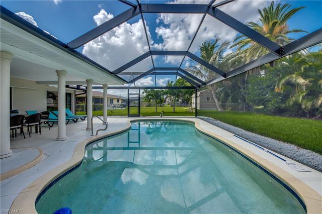 4424 SE 11th PL, Cape Coral, FL 33904