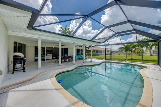 4424 SE 11th PL, Cape Coral, FL 33904