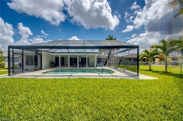 4424 SE 11th PL, Cape Coral, FL 33904