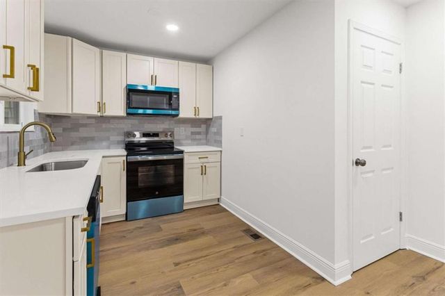 41 Bakers Bridge Circle, Douglasville, GA 30134