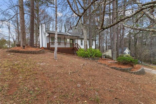 41 Bakers Bridge Circle, Douglasville, GA 30134