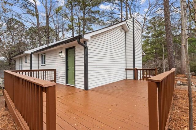 41 Bakers Bridge Circle, Douglasville, GA 30134