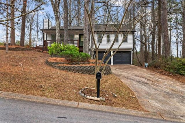 41 Bakers Bridge Circle, Douglasville, GA 30134