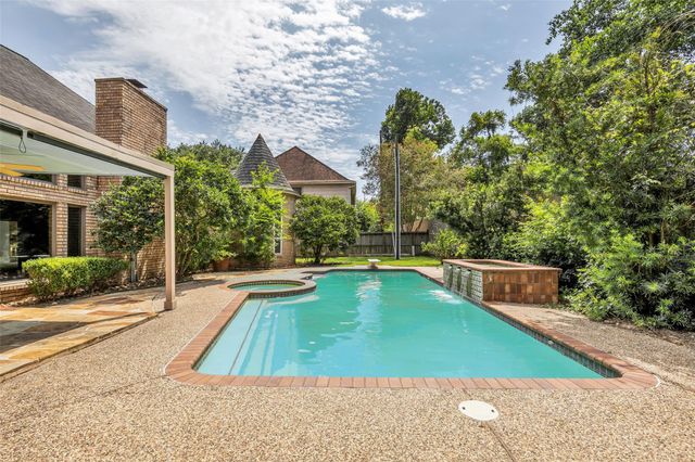 4202 Canterwood Drive, Houston, TX 77068