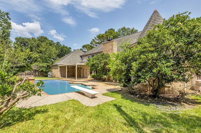 4202 Canterwood Drive, Houston, TX 77068