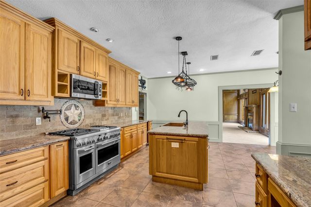4202 Canterwood Drive, Houston, TX 77068