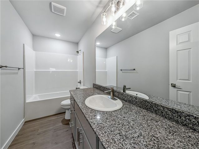 6307 Kathleen Street, Bentonville, AR 72712