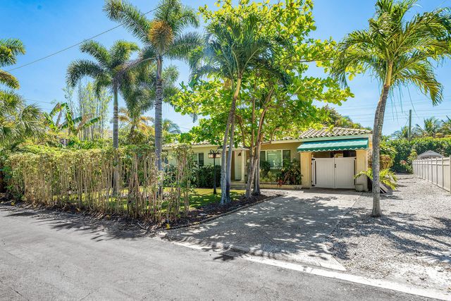 310 Russlyn Drive, West Palm Beach, FL 33405