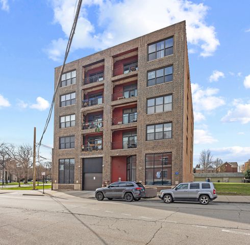 809 E 40th Street 4-3, Chicago, IL 60653