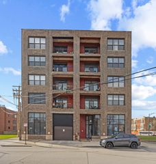 809 E 40th Street 4-3, Chicago, IL 60653