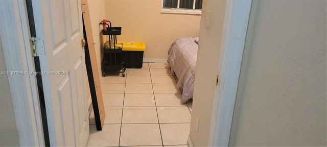 4031 SW 19th St, West Park, FL 33023