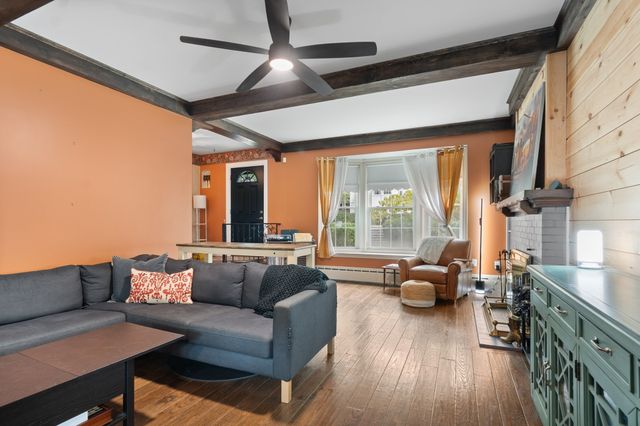 163 Oakside Ave, Methuen, MA 01844