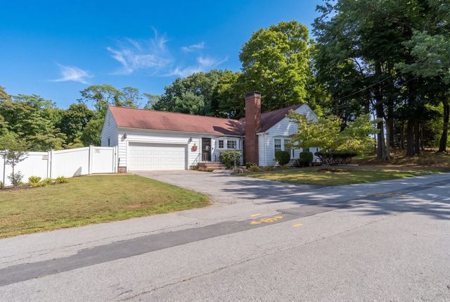 163 Oakside Ave, Methuen, MA 01844