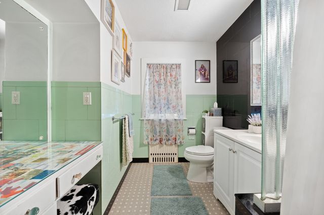 163 Oakside Ave, Methuen, MA 01844