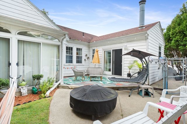 163 Oakside Ave, Methuen, MA 01844