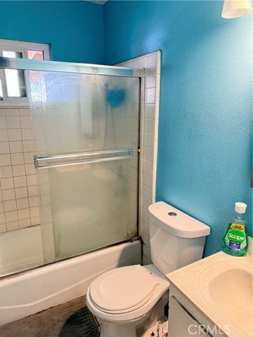 210 S Howard Street, Corona, CA 92879