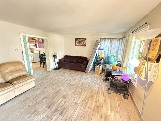 210 S Howard Street, Corona, CA 92879