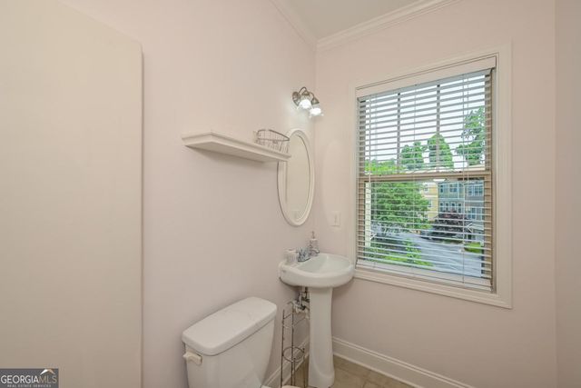 1915 Sterling Oaks Circle NE, Atlanta, GA 30319